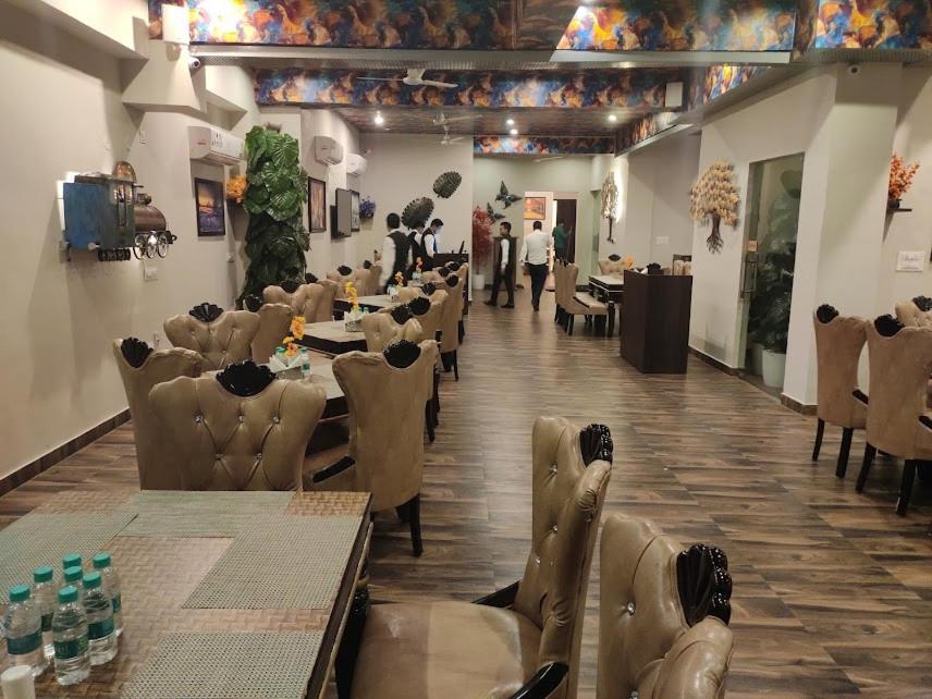 فندق Anandan Citrine Vrindāvan المظهر الخارجي الصورة